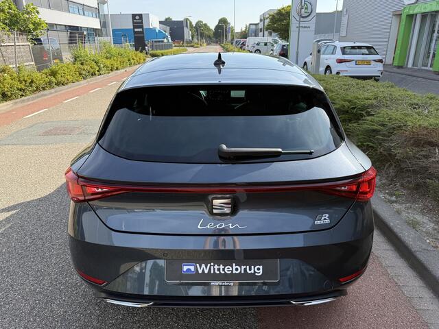 Seat LEON 1.4 TSI eHybrid PHEV 204pk DSG FR / LED / Full Link / Navigatie / ParkAssist / 17" LMV