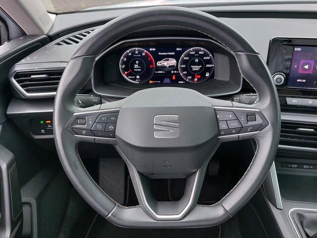 Seat LEON 1.0 TSI 110pk Style | Apple Carplay+Android Auto | Clima | Adap.Cruise | Digitaal Dashboard | Led Koplampen | Pdc | Rijstrook+Licht+Regensensor | 16''lm | Trekhaak