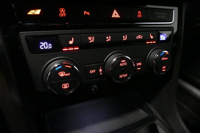 Seat LEON ST 2.0 TSI 4DRIVE CUPRA / ABT Tuning / JE Design uitlaatsysteem / Brembo / Performance Pack / Stoelverwarming / Apple Carplay - Android Auto / BEATS Audio Systeem / Achteruitrijcamera / 19'' LMV / Sfeerverlichting / DCC (Adaptive onderstel) / Cruise Cont