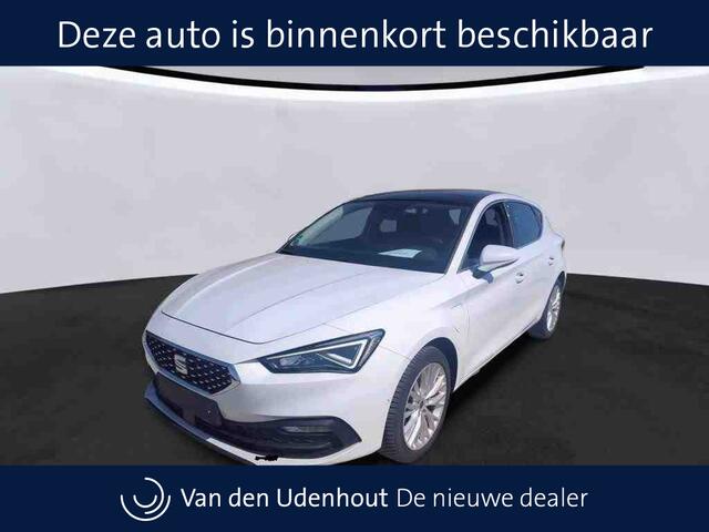 Seat LEON 1.4 TSI eHybrid 204pk PHEV Excellence / Panoramadak / Camera / Adaptive Cruise / Wordt Verwacht