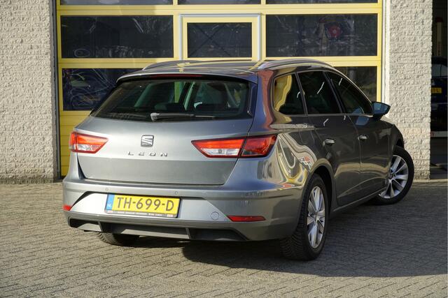 Seat LEON ST 1.0 EcoTSI Style Business Intense BJ2018 Led | LMV | Navi | App-Connect | Keyless entry | PDC | Climate control | Cruise control