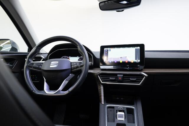 Seat LEON Sportstourer 1.5 eTSI Style Business Intense | Trekhaak | Carplay |