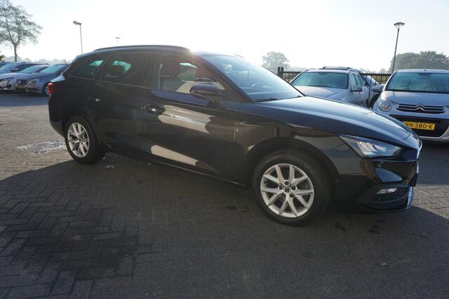 Seat LEON Sportstourer 1.5 TSI STYLE NAVIGATIE ANDROID-APPLECARPLAY DIGITALE COCKPIT LED ECC AIRCO CRUISECONTROL PARKEERSENSOREN V+A BLUETOOTH LMV ENZ...