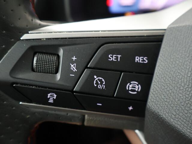 Seat LEON Sportstourer 1.5 TSI FR Launch Edition Technology winter | Camera | Achterklep elektrisch | Stoelverwarming | PDC V+A |