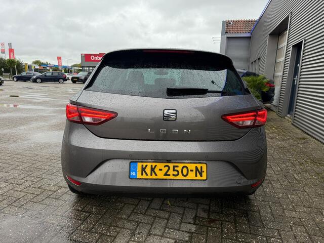 Seat LEON 1.0 EcoTSI Style Connect Navigatie Camera