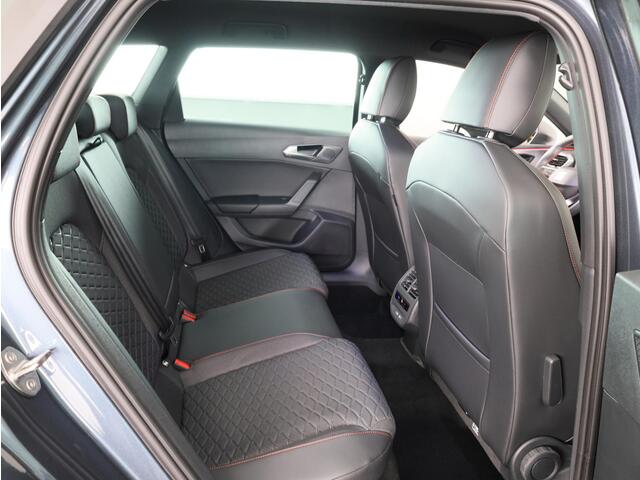 Seat LEON Sportstourer FR Business PHEV 1.5 TSI 204 pk 6 versn. DSG | Safe & Driving Pack | Trekhaak zwenkbaar (elektronische ontgrendeling)