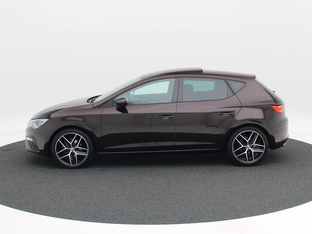Seat LEON 1.4 TSi 150 Pk Automaat FR Business Intense | Elektrisch Panorama Dak | Parkeersensoren | Trekhaak | Privacy Glass | Stoel Verw. | Carplay | Navigatie | LED | 18 Inch