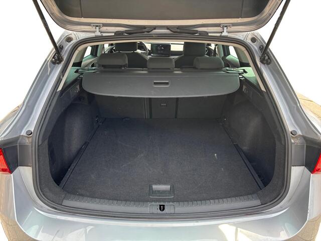 Seat LEON Sportstourer 1.0 eTSI Style Business Intense