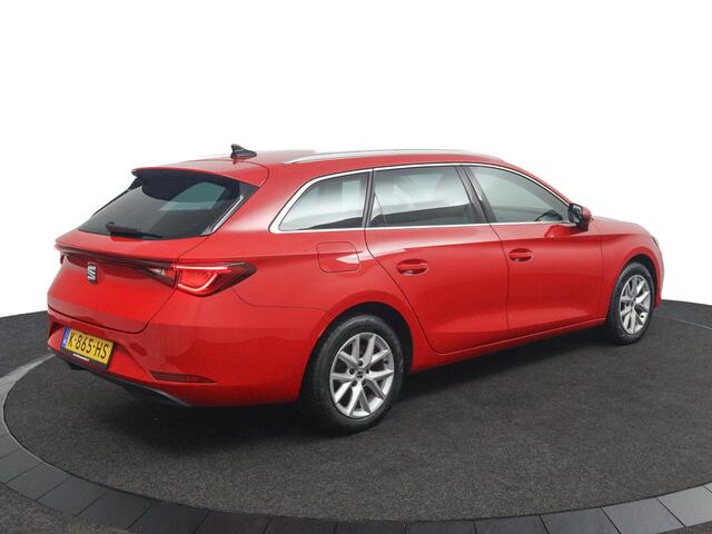 Seat LEON Sportstourer 1.5 eTSI Style Launch*AUTOM.*ACC*HAAK*ECC*CARPLAY*