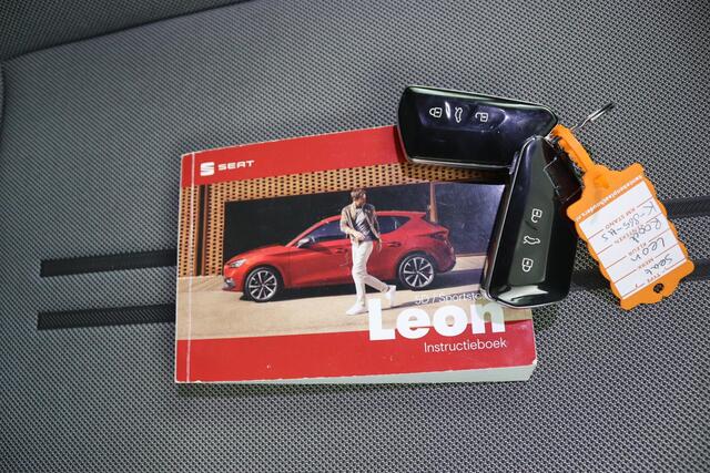 Seat LEON Sportstourer 1.5 eTSI Style Launch*AUTOM.*ACC*HAAK*ECC*CARPLAY*