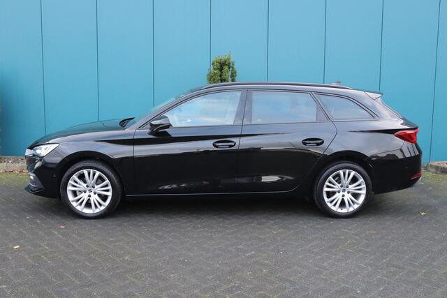 Seat LEON Sportstourer 1.5 TSI Style Business Intense CARPLAY|TREKH|ADAPT.CRUISE|STUUR/STOELVERW|ELEK.A.KLEP|CAM|NAV|LED|ECC|PDC|17'LMV 1'EIG