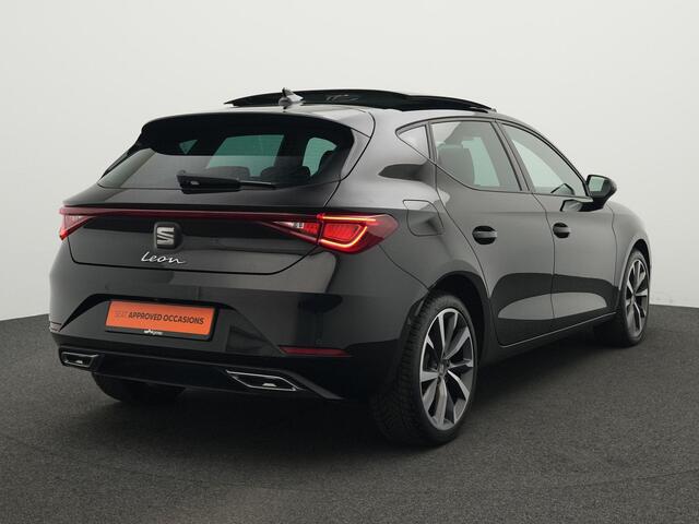 Seat LEON 1.4 TSI eHybrid 204 pk DSG PHEV FR Business Intense | Panoramadak | Stuur-/stoelverwarming | Achteruitrijcamera | Navigatie
