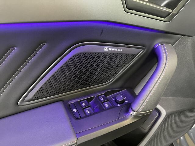 Seat LEON 1.5 TSI 204pk DSG e-Hybrid VZ Performance · Panoramadak · Camera · Keyless · Dodehoek Detectie · Sennheiser Audio · Elek. Voorstoelen · Carbon Spiegelkappen · 19'' Inch · Garantie t/m 02-02-2030 of 100.000km