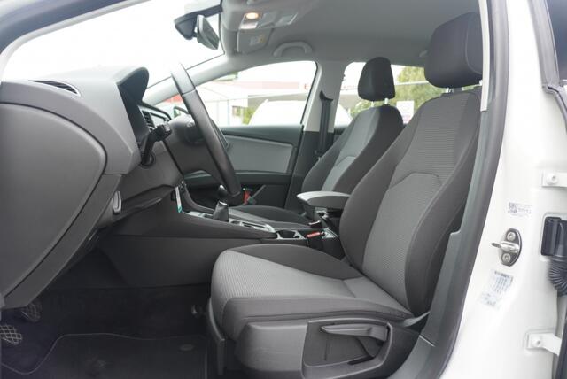 Seat LEON 1.0 EcoTSI Style CarPlay | Park.sensoren | Clima | Cruise | Nap