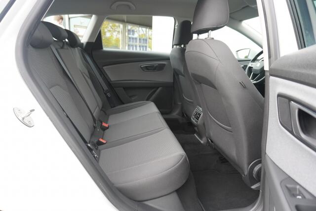 Seat LEON 1.0 EcoTSI Style CarPlay | Park.sensoren | Clima | Cruise | Nap