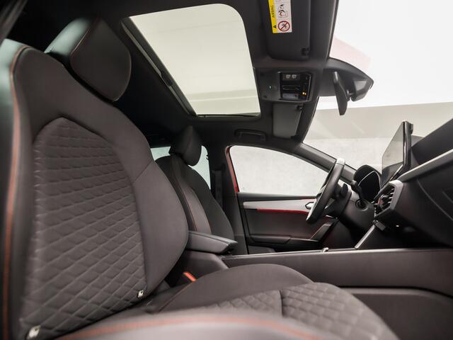 Seat LEON 1.5 TSI FR Sport (SCHUIFDAK, APPLE CARPLAY, VIRTUAL COCKPIT, CAMERA, STOEL/STUURVERWARMING, KEYLESS, NIEUWE APK, NIEUWSTAAT)