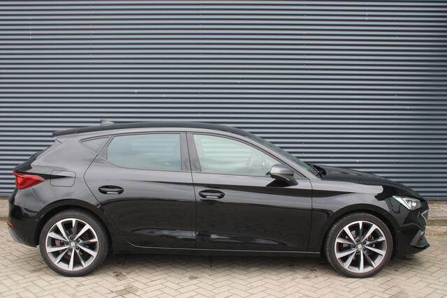 Seat LEON Sportstourer 1.5 TSI FR Virtual-Cockpit Full-Led