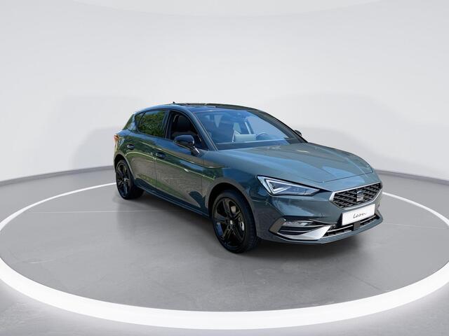 Seat LEON FR Business 1.5 TSI eHybrid 150kW / 204pk Hatchbac | 18'' Lichtmetalen Velgen | Panorama dak | Black Pakket |