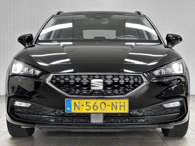 Seat LEON Sportstourer 1.0 TSI Style Business Intense /LED Koplampen! /Apple + Android /DAB+! /Lane Assist! /Navi /Climat /Adaptief Cruise /Elek. pakket /Bluetooth /Isofix /Armsteun /Regensensor /16"LMV /LED Dagrijverl. /Mistlampen /Dakrails.