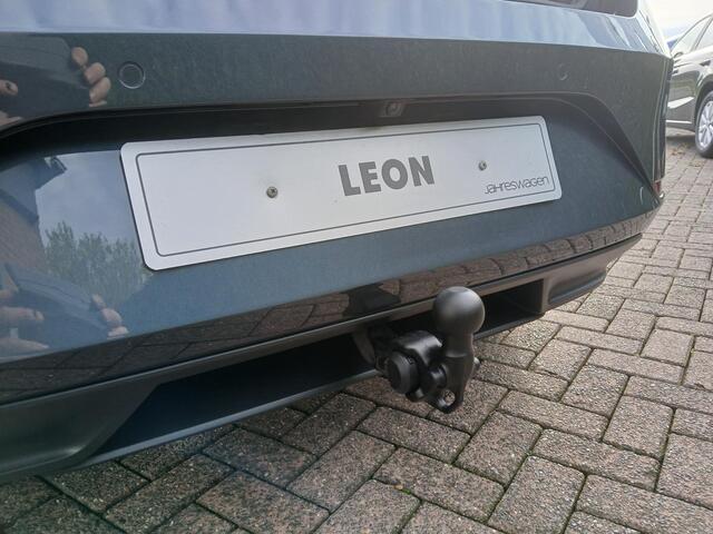 Seat LEON 1.4 TSI eHybrid PHEV Xperience Business Intense + Panoramadak + 18 inch + Camera + Trekhaak, etc. etc.