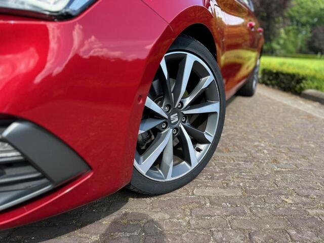 Seat LEON 1.4 TSI eHybrid PHEV FR | Camera | Adaptive Cruise | Dealer Onderhouden |