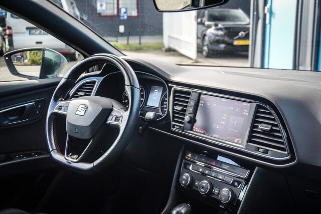 Seat LEON 1.4 TSI FR Business Intense GRATIS Afleverpakket! | DSG | TREKHAAK |