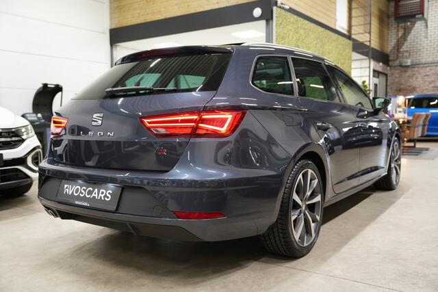 Seat LEON ST 1.5 TSI FR DSG * Pano - Camera - Beats - 18" - LED - Navi - App - DAB *