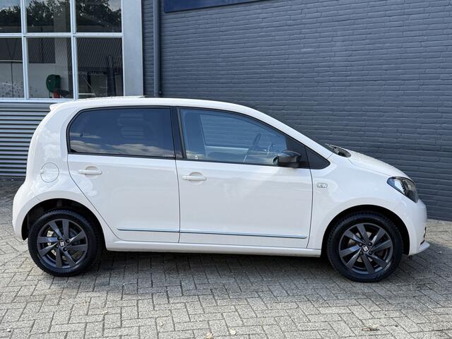 Seat MII 1.0 Mii by Mango Bj 2016 km 44.000 Apk 02-2026 Schuifdak,Luxe bekleding,Airco,14Inch