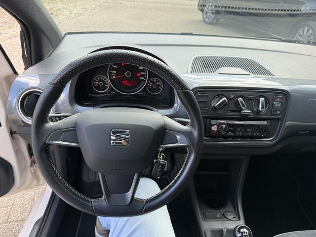 Seat MII 1.0 Mii by Mango Bj 2016 km 44.000 Apk 02-2026 Schuifdak,Luxe bekleding,Airco,14Inch