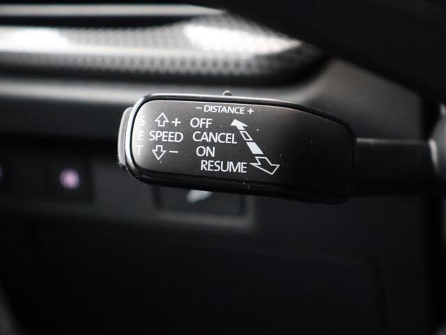 Skoda Elroq 55 Selection 170 PK | Achteruitrijcamera | Wireless Carplay & Android auto | 19" lichtmetalen velgen |