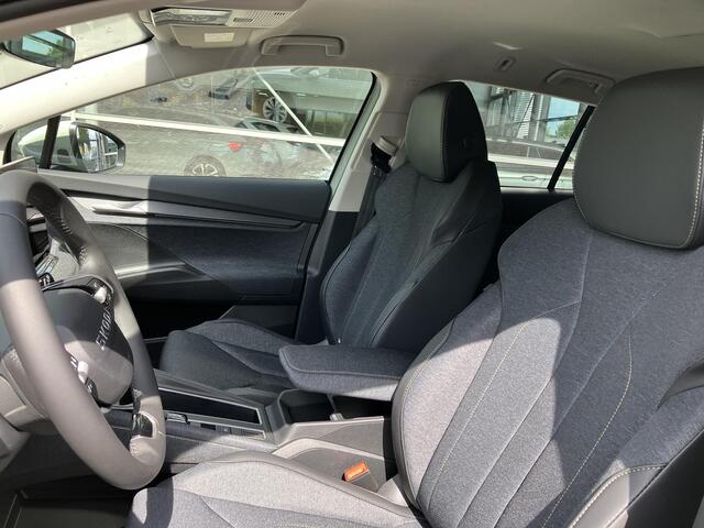 Skoda Elroq 60 Business Edition Tour 204 PK | Trekhaak | Business Upgrade Clever | 19" lichtmetalen velgen | Navigatie | ¤ 2.950 Tourvoordeel |