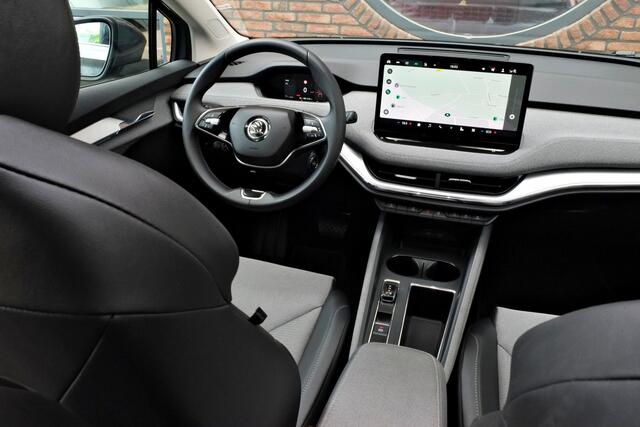 Skoda Enyaq iV 85 Business Edition Panoramadak, Trekhaak, Achteruitrijcamera