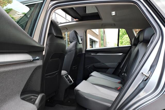 Skoda Enyaq iV 85 Business Edition Panoramadak, Trekhaak, Achteruitrijcamera