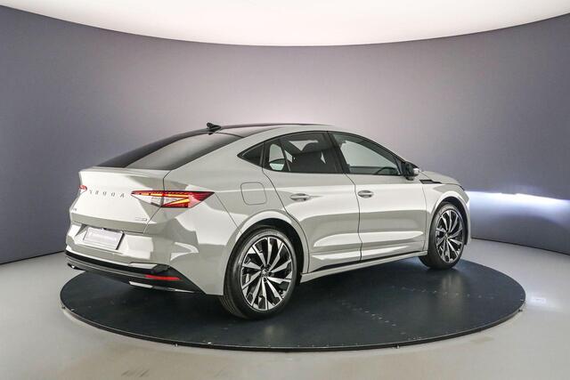 Skoda Enyaq iV Coupé 60 Sportline 204pk Automaat Adaptive cruise control, Achteruitrijcamera, Panoramadak, Navigatie, Stuurwiel verwarmd, Stoelverwarming, LED matrix koplampen, Parkeersensoren