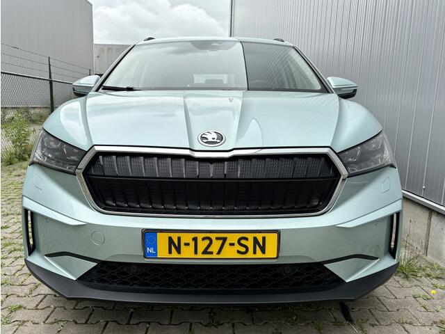 Skoda Enyaq iV 60 SPORT / SOH93% / 21" / LEDER