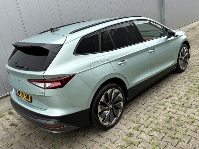 Skoda Enyaq iV 60 SPORT / SOH93% / 21" / LEDER
