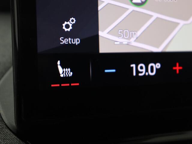 Skoda Enyaq iV 60 | Panoramadak | Stoel & achterbankverwarming | Carplay | Sportstuur | Keyless | Full LED | Navigatie | Cruise control | 21'' lichtmetalen velgen