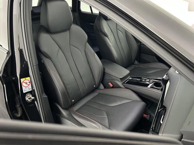 Skoda Enyaq iV 80 204pk Founders Edition Black 204pk Warmtepomp Leder Trekhaak 360Camera Massage Panoramadak Navigatie