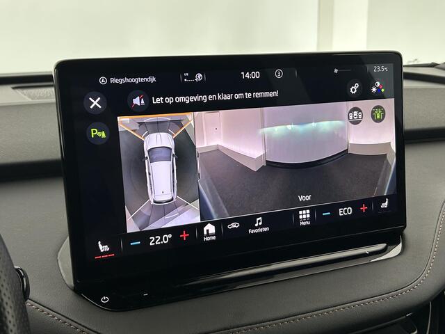 Skoda Enyaq iV 80 204pk Founders Edition Black 204pk Warmtepomp Leder Trekhaak 360Camera Massage Panoramadak Navigatie