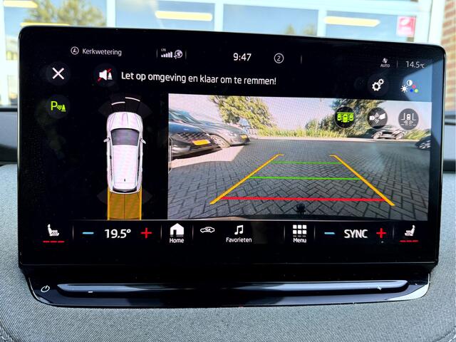 Skoda Enyaq iV 60 Camera, Trekhaak, Stoelverwarming