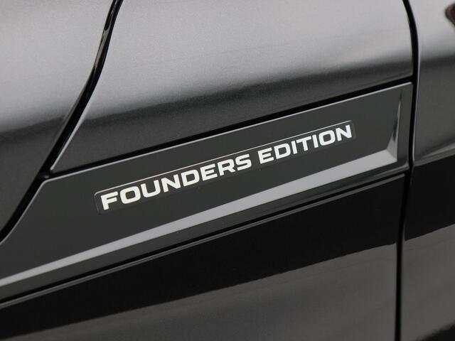 Skoda Enyaq iV 80 Founders Edition Black 204 Pk | 360° Camera | Panorama Dak | Trekhaak | Carplay | Full LED | Elektrische Achterklep | 21 Inch