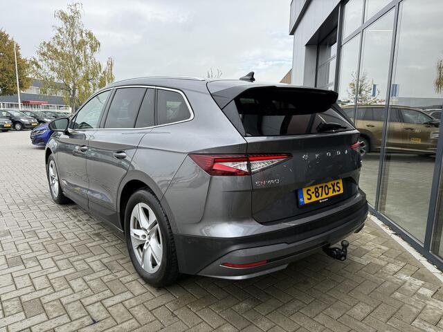 Skoda Enyaq iV 80 Limited Edition Plus 205 Pk | Trekhaak | Camera | Carplay | Parkeersensoren | Adaptive Cruise | Elektrische Stoel | Elektrische Achterklep | LED | Stoel Verwarming | 19 Inch