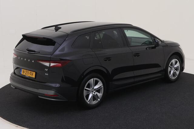 Skoda Enyaq iV 60 Warmtepomp / Trekhaak wegklapbaar / Navigatie / Camera / Comf.Stoelen