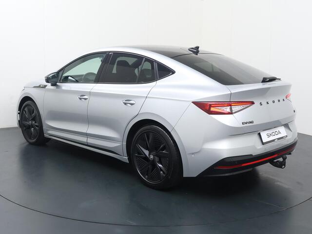 Skoda Enyaq iV Coupé 80 RS | 300 PK | Soh 89% | Trekhaak | Panoramadak | Stoelverwarming