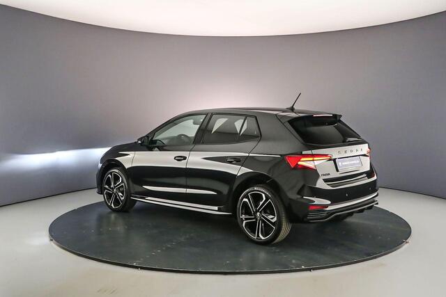 Skoda FABIA Monte Carlo 1.0 TSI 95pk Adaptive cruise control, Achteruitrijcamera, Stoelverwarming, DAB, Radio, Airco, LED verlichting, Parkeersensoren, App connect