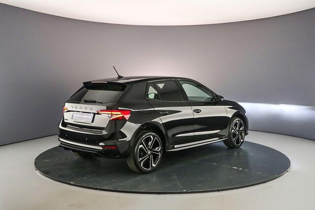 Skoda FABIA Monte Carlo 1.0 TSI 95pk Adaptive cruise control, Achteruitrijcamera, Stoelverwarming, DAB, Radio, Airco, LED verlichting, Parkeersensoren, App connect