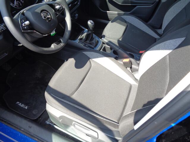 Skoda FABIA 1.0 TSI Active airco, Mirror Link, Bluetooth, NIEUW MODEL !!