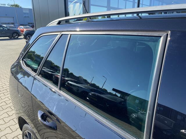 Skoda FABIA Combi 1.2 TSI Drive Trekhaak , Navigatie ,