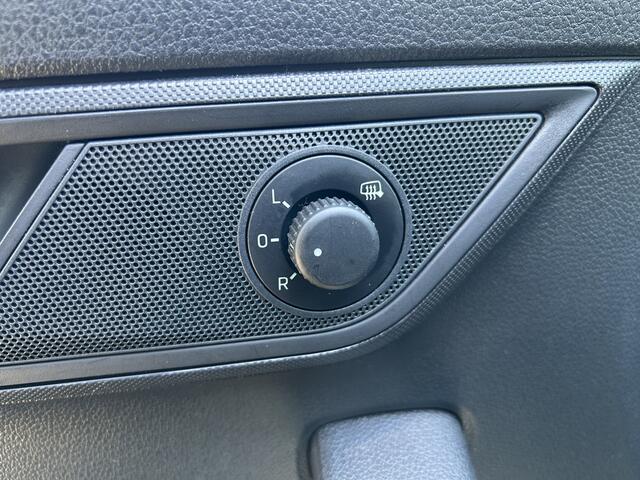 Skoda FABIA Combi 1.0 TSI Business Edition 50% deal 4.975,- ACTIE PDC achter / Keyless / Cruise / Clima / Navi