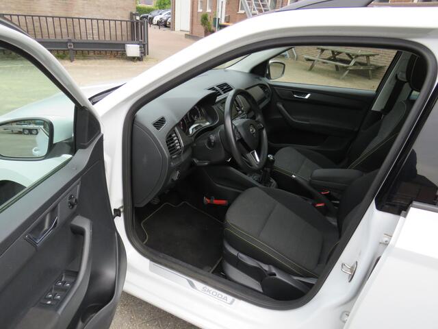 Skoda FABIA Combi 1.0 TSI 95Pk Business Edition * Rijklaarprijs incl. garantie * Panoramadak * Carplay Android * Led Koplampen * Navi